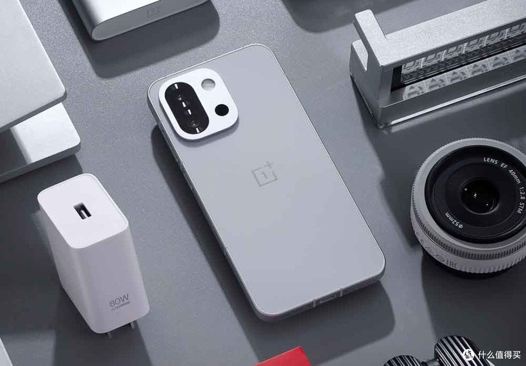 16GB+512GB“公认最香”，2026价格“雪崩”的3款手机，流畅用5年