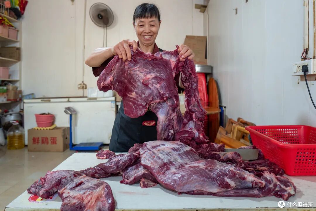 二两白酒一斤肉,回家再睡三刻钟!这座城的过早方式比武汉还硬核