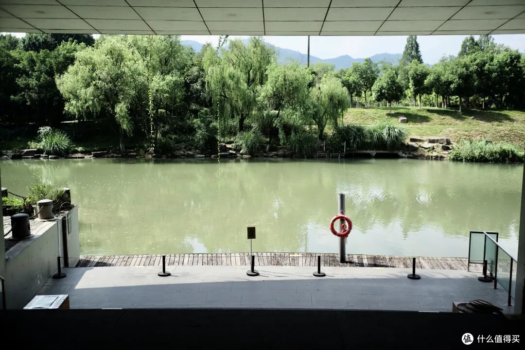 不花钱,不晒黑、不无聊!我找到了真正的避暑天花板!