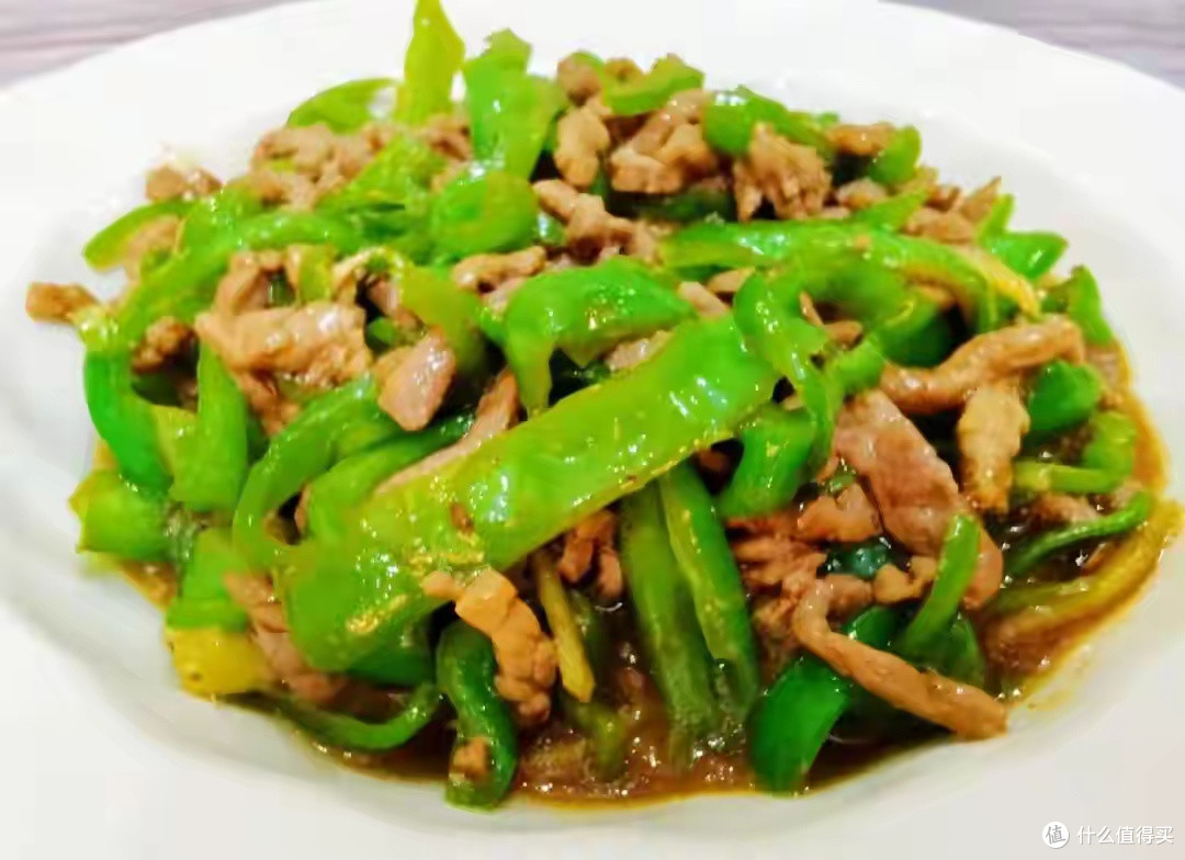 牛里脊青椒炒大蒜姜