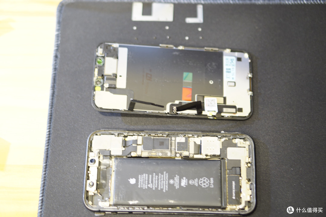 死马当活马医 战损iPhone11更换电池