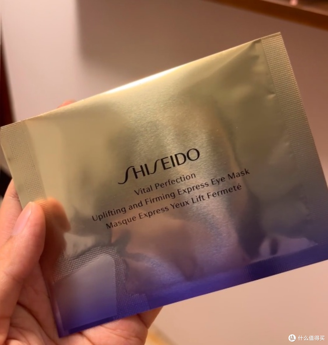用什么眼膜能修护鱼尾纹?上班通勤党常用2款,淡化显老浅表细纹