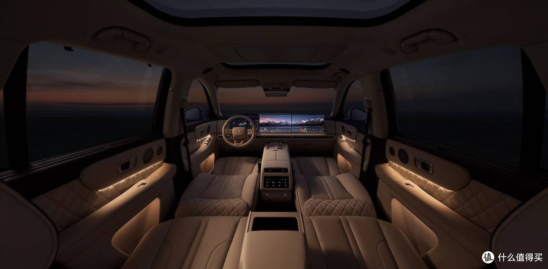 魏牌V8X上市!500kW+930N·m+后轮转向,22.68万起硬刚理想L7