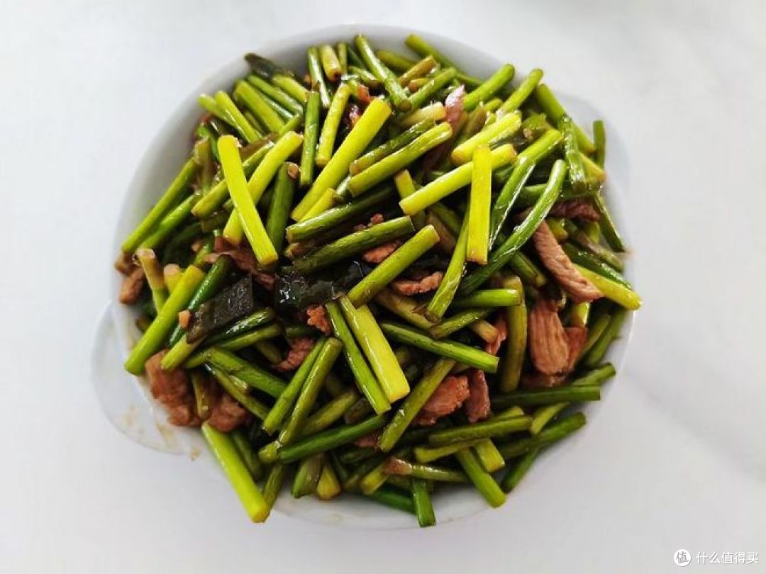 看看我家午餐,剩饭剩菜也吃得香,五种搭配,营养也不错!