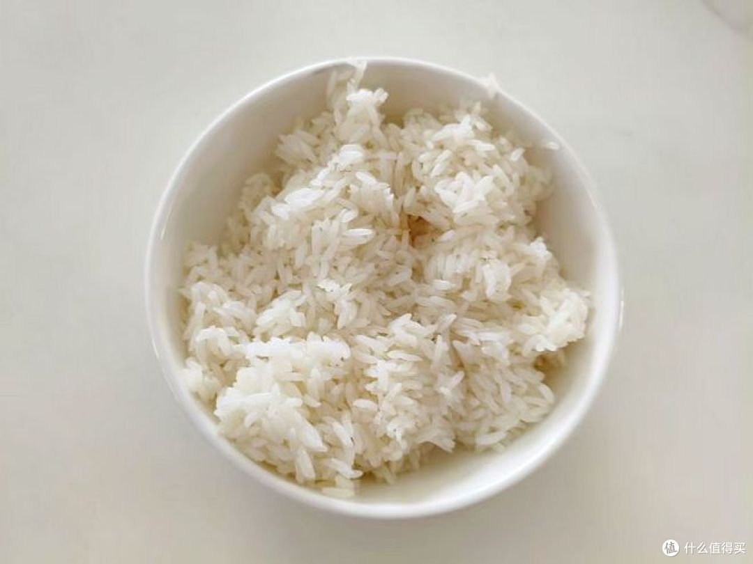 看看我家午餐,剩饭剩菜也吃得香,五种搭配,营养也不错!
