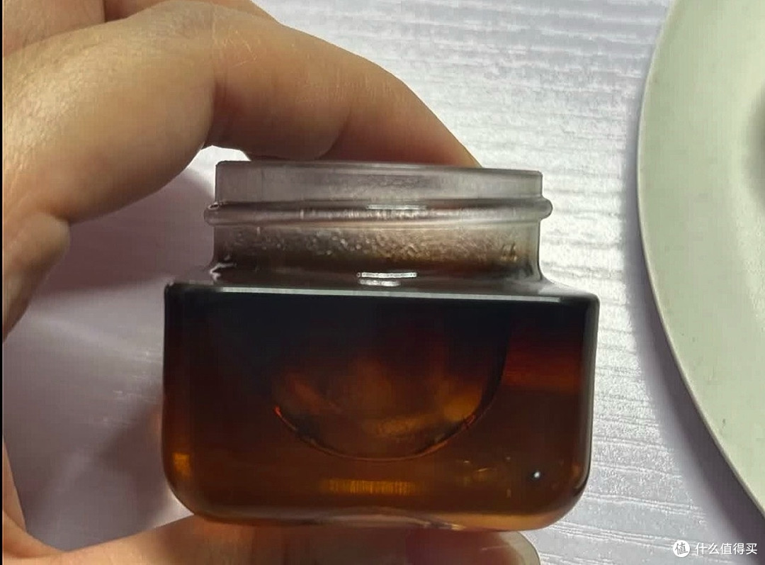 老公送的七夕礼物:雅诗兰黛第五代小棕瓶眼霜使用感受。