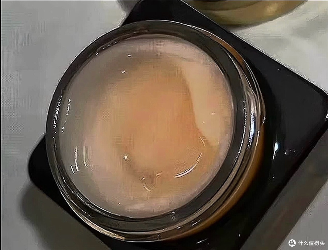 老公送的七夕礼物:雅诗兰黛第五代小棕瓶眼霜使用感受。