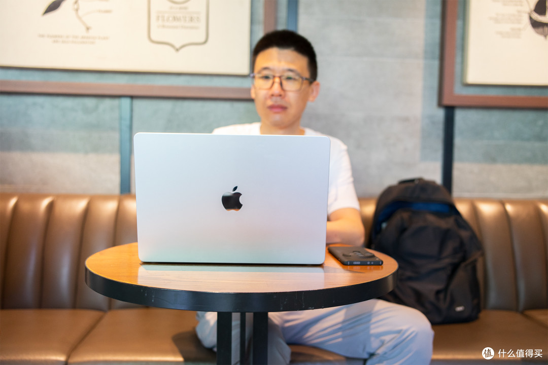 苹果官网涨了2000元后,我八千出头买的15寸MacBook Air M5更香了