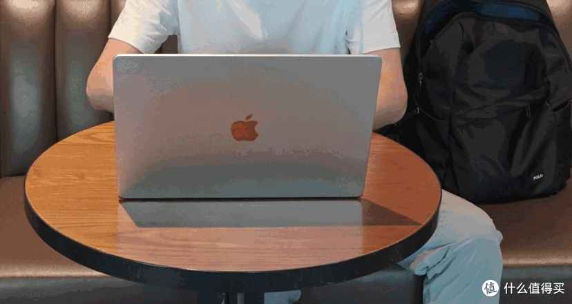 苹果官网涨了2000元后,我八千出头买的15寸MacBook Air M5更香了