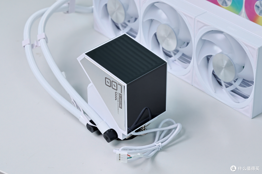 8月头铁装机:9850X3D+5070Ti星曜+超频三DX360+星璨辰Air海景房