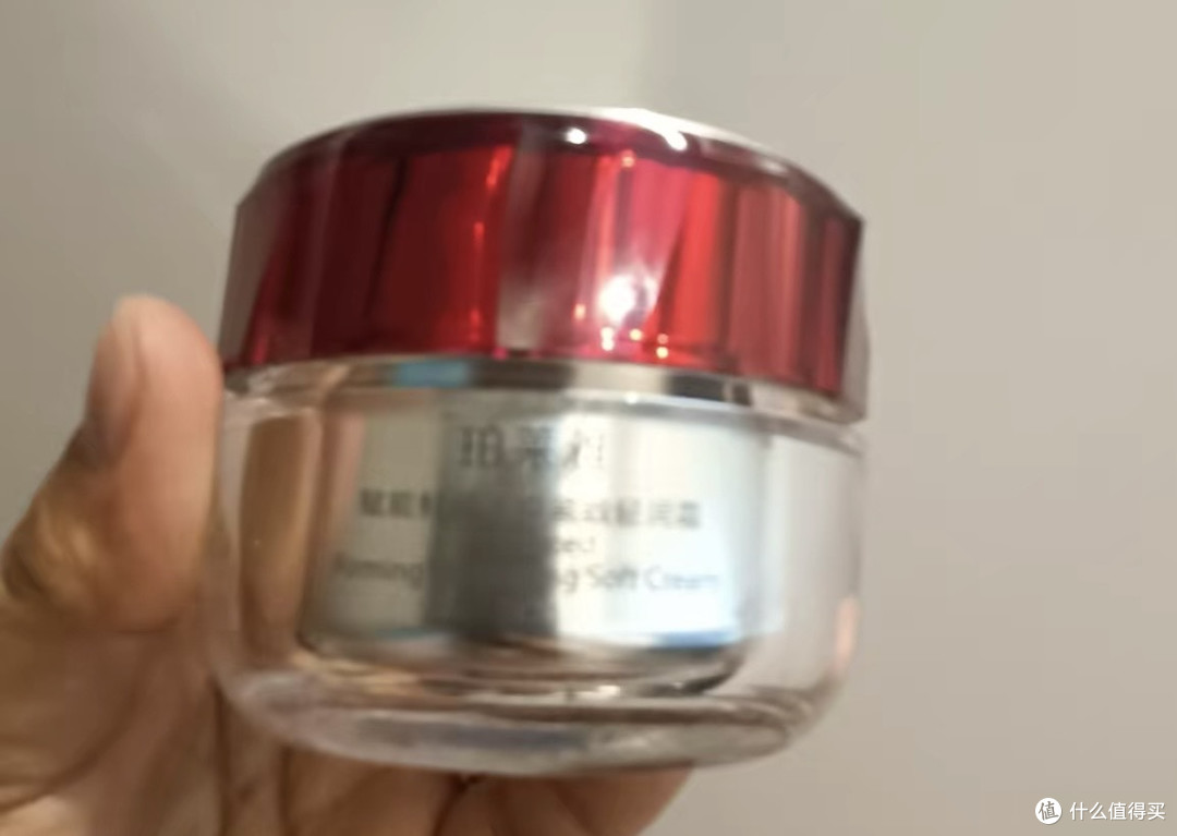 珀莱雅红宝石面霜礼盒抗老效果显著