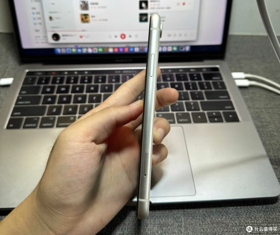 328块包邮!闲鱼大量涌入iPhone XR,A12+3GB,游戏备用两相宜
