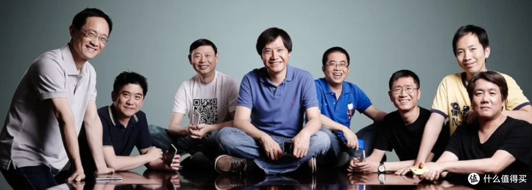 小米创始人团队（由左至右）：林斌、黄江吉、周光平、雷军、黎万强、刘德、洪峰、王川