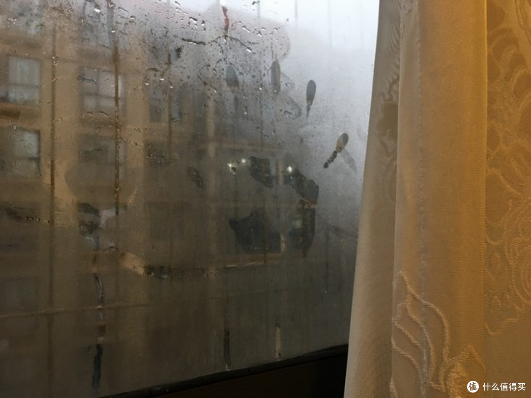 梅雨季的衣服晾不干?我在家里藏了一个“隐形烘衣房”