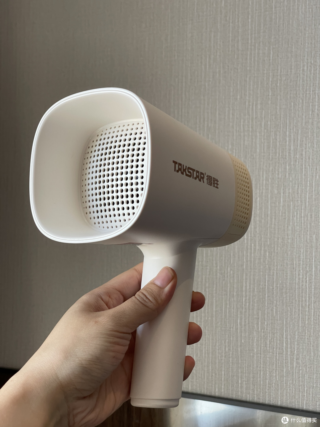 不只是“大声公”:得胜ME30喊话器体验