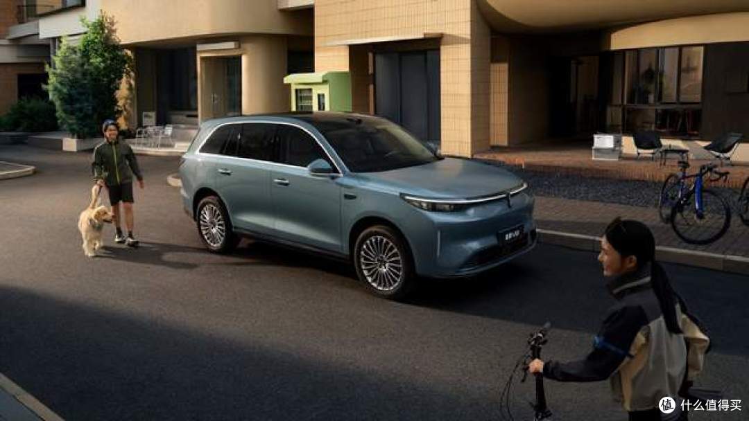 一车双版型!魏牌V8X正式上市,23.98 万起,5款车型卖点全部讲透