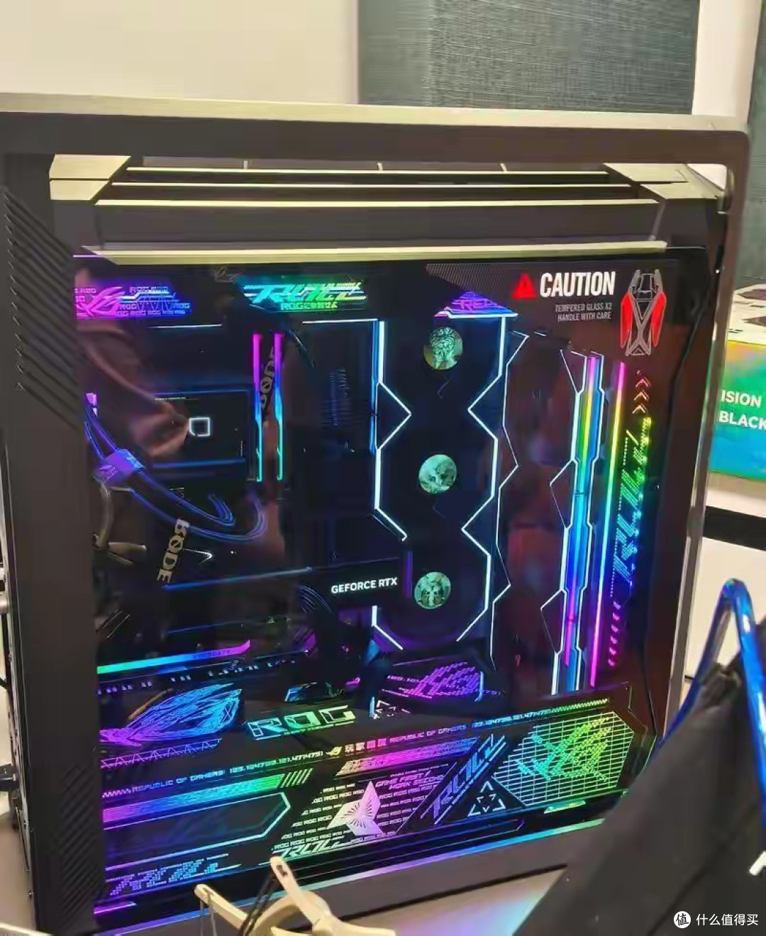 AMD没出过9800X,但9800X3D比9700X贵1300元,值吗