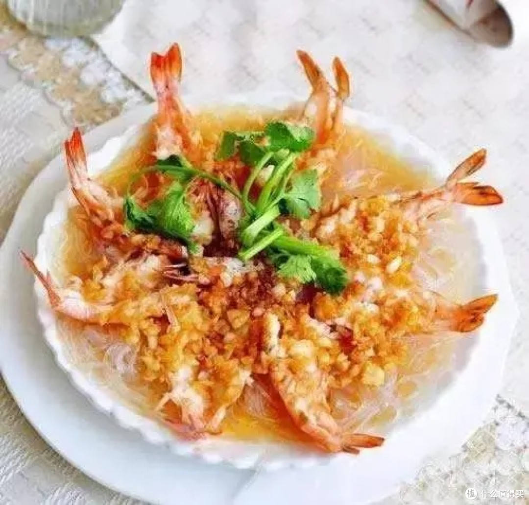 鲜香入味的蒜蓉粉丝蒸虾，家常餐桌上的硬菜