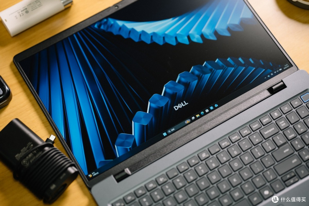 Dell Pro Precision 5 16移动工作站:看似商务本,实则内藏乾坤