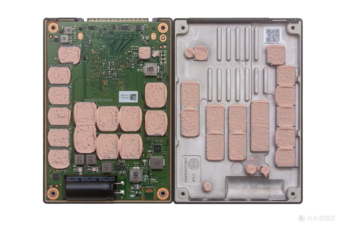 先进存力基石 长江存储PE511 12.8TB企业级SSD评测