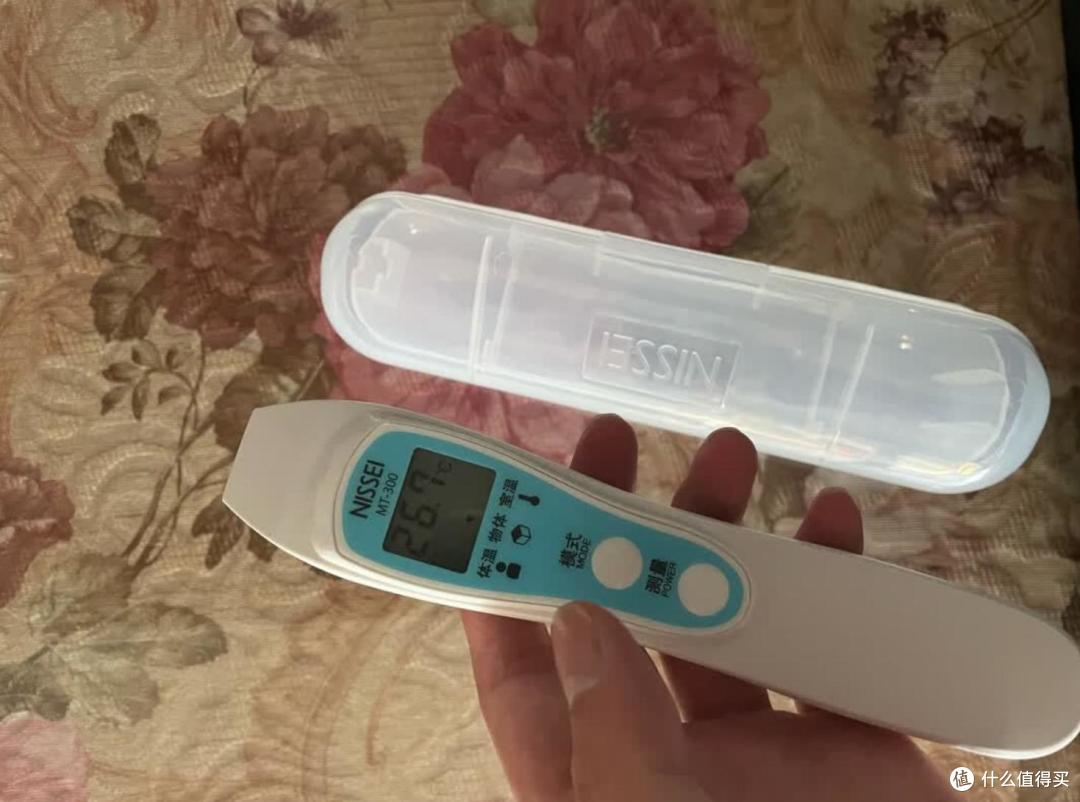 家庭常备体温计推荐：10 款热门体温计横向对比，看懂选购少踩坑
