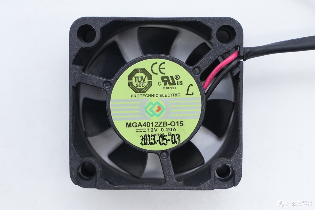 PFC + 正激架构拓扑设计,全汉460W服务器电源拆解