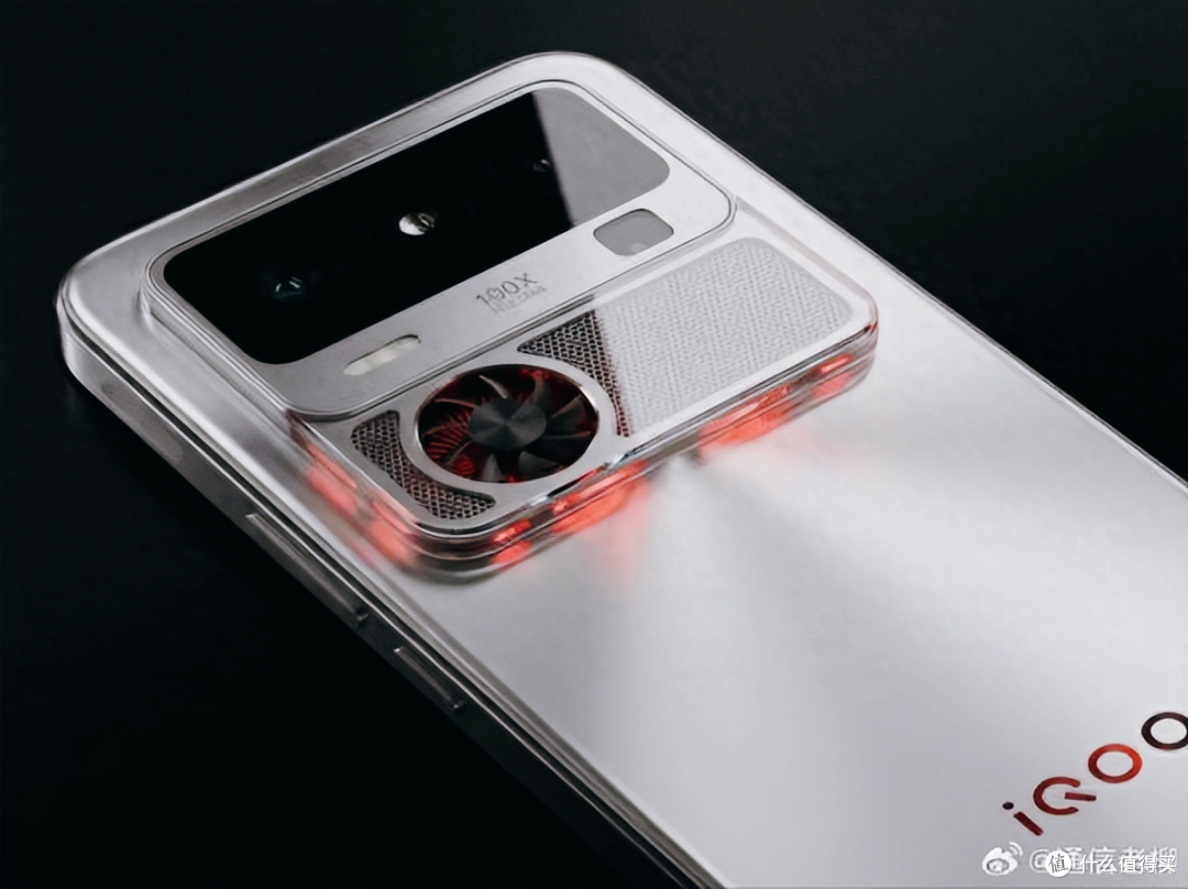 iQOO 16曝光:2nm骁龙+2K 165Hz直+8500mAh,但这3个坑你必须知道