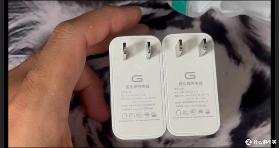 14元档网红65W氮化镓复测|粉丝反馈炸机,新版本做了哪些改动?