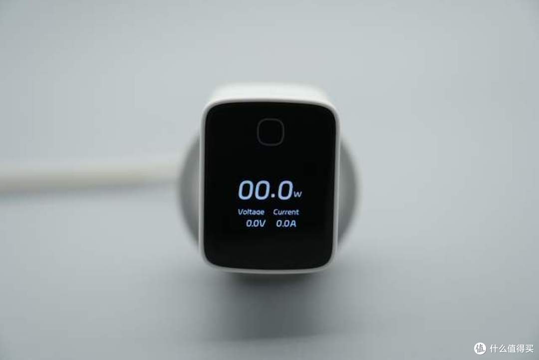 让充电状态完全可视化,勤领科技45W碳化硅智能显示充电器拆解