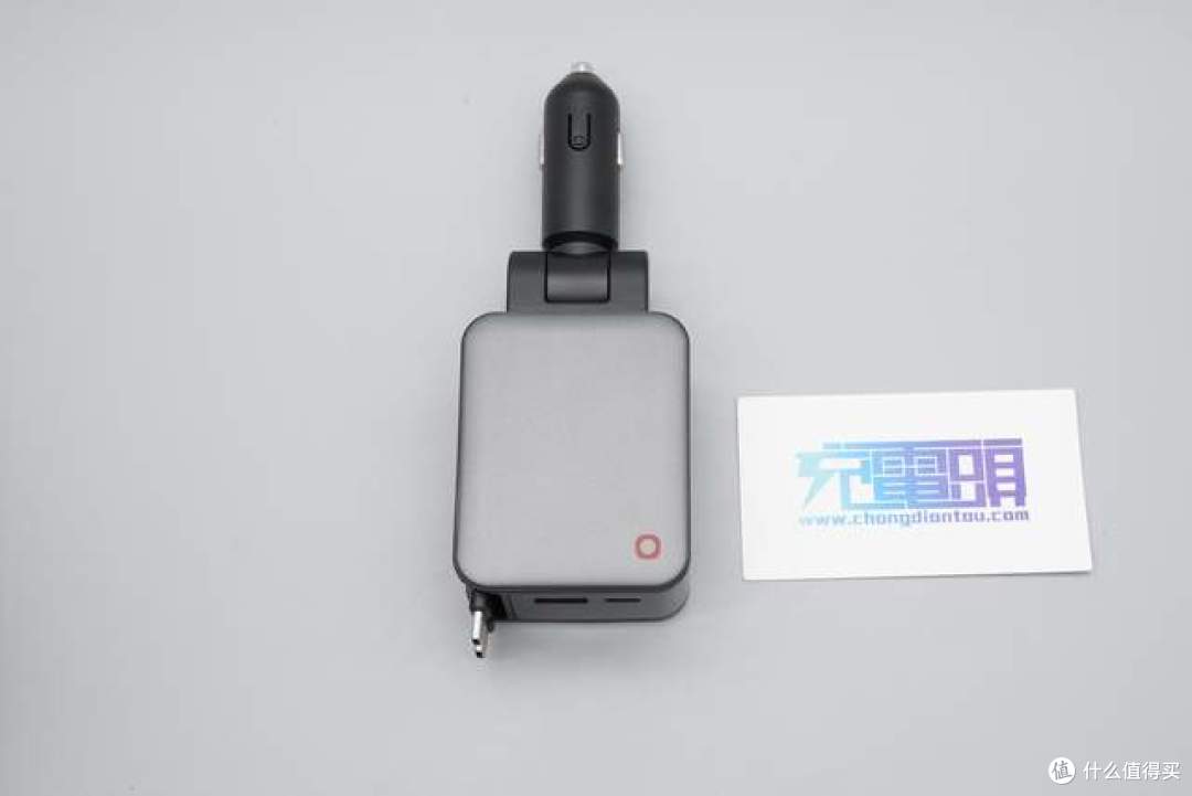 136W 大功率+分段悬停伸缩线!拆一款京东京造高口碑车充