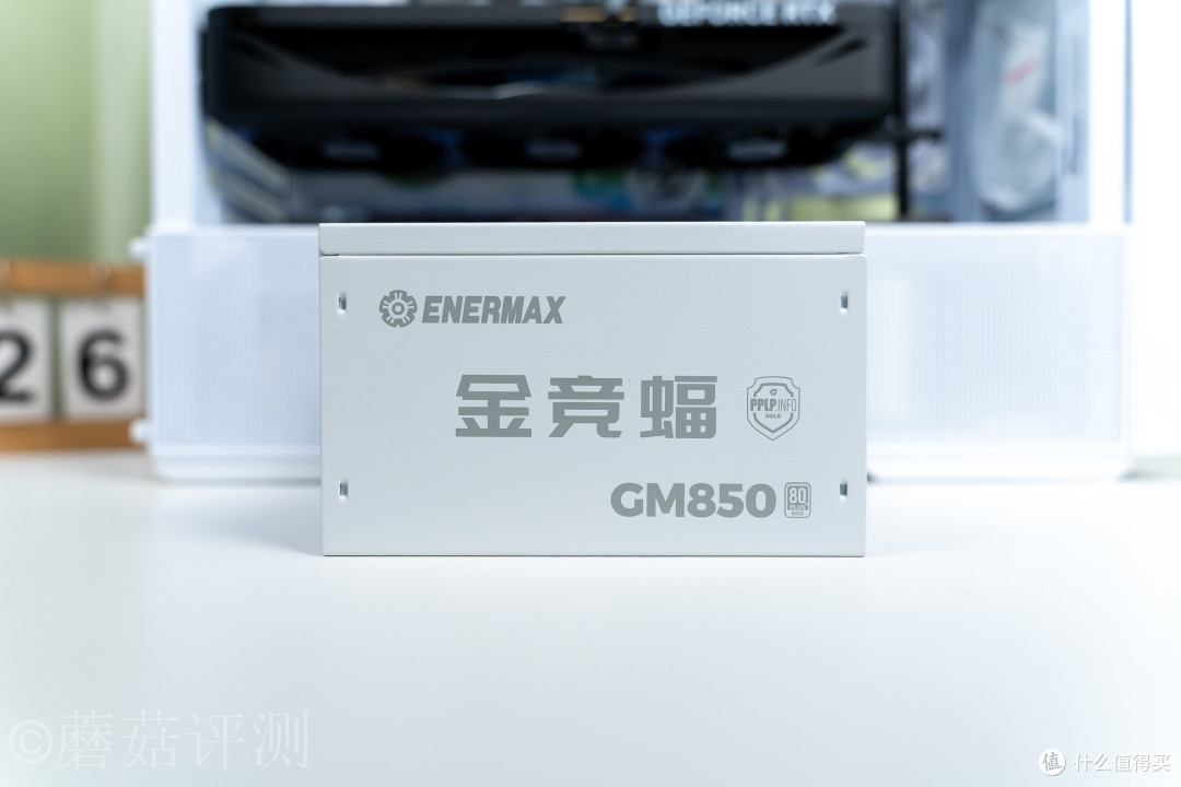 不止于白,是旗舰堆料和科幻美学、华擎X870ETaiChi太极White主板