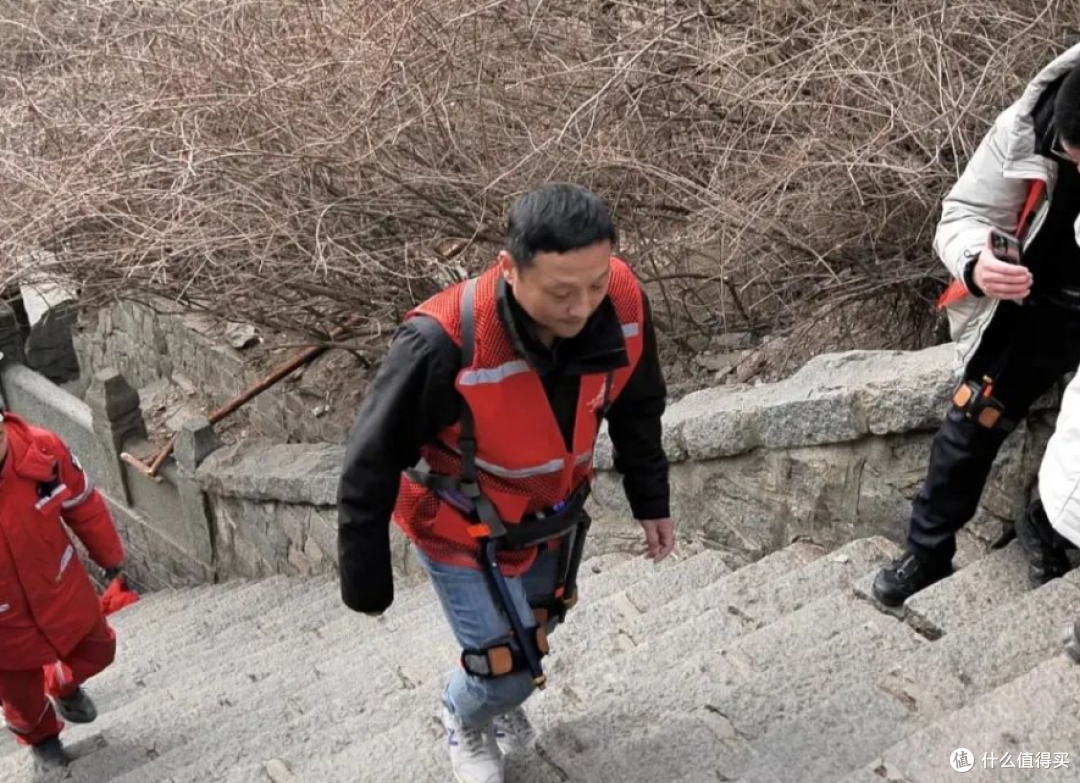登山外骨骼怎么选?先看路线长度,再决定轻量化还是换电方案