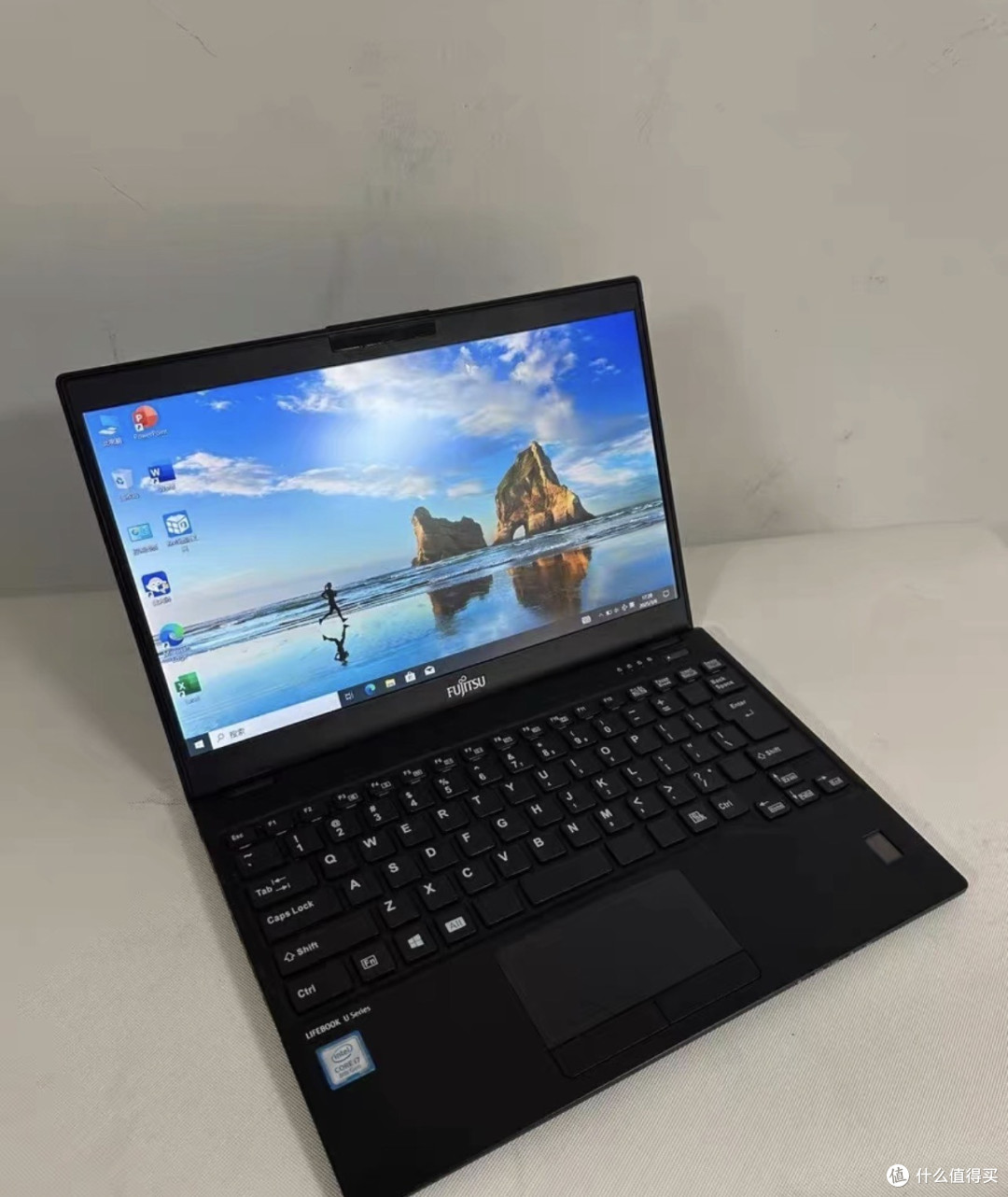 800g重量日系便携商务本CPU: i7-8565U 几百块到手洋垃圾笔记本。