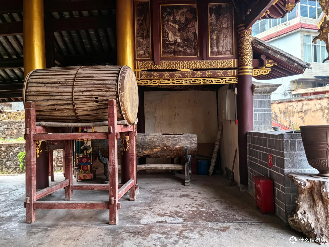 在中缅边境，我找到了最特别的南传缅寺