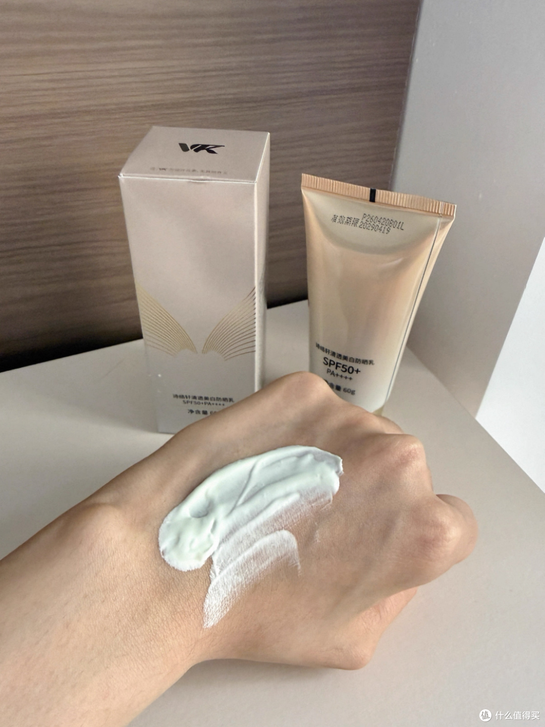怕晒又怕护肤打架的上班族选什么防晒?防护和养肤兼顾使用感盘点