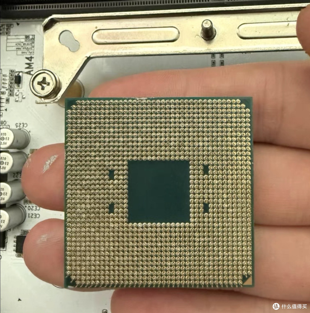大量AMD R5 5600流入闲鱼,99成新包邮550块,6核12线程32MB缓存
