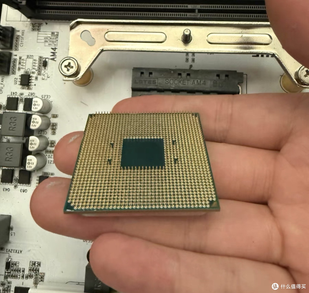 大量AMD R5 5600流入闲鱼,99成新包邮550块,6核12线程32MB缓存
