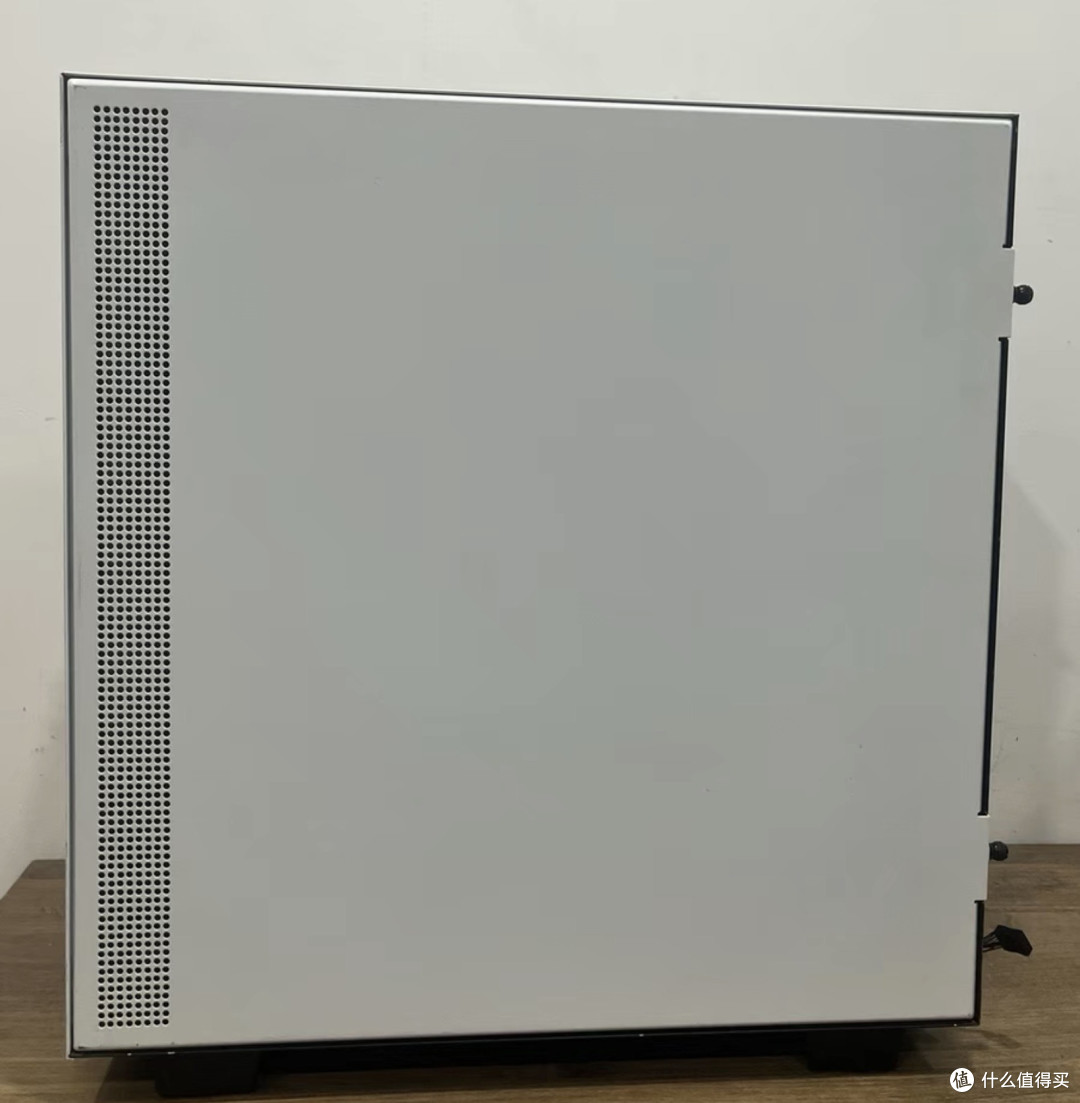 闲鱼惊现恩杰H510,白色极简ATX机箱仅65块包邮,桌面党捡漏首选
