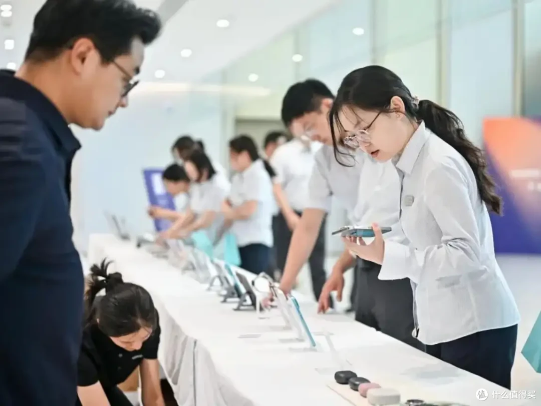 华为产品走进洛阳北玻:一场科技与匠心的深度共鸣