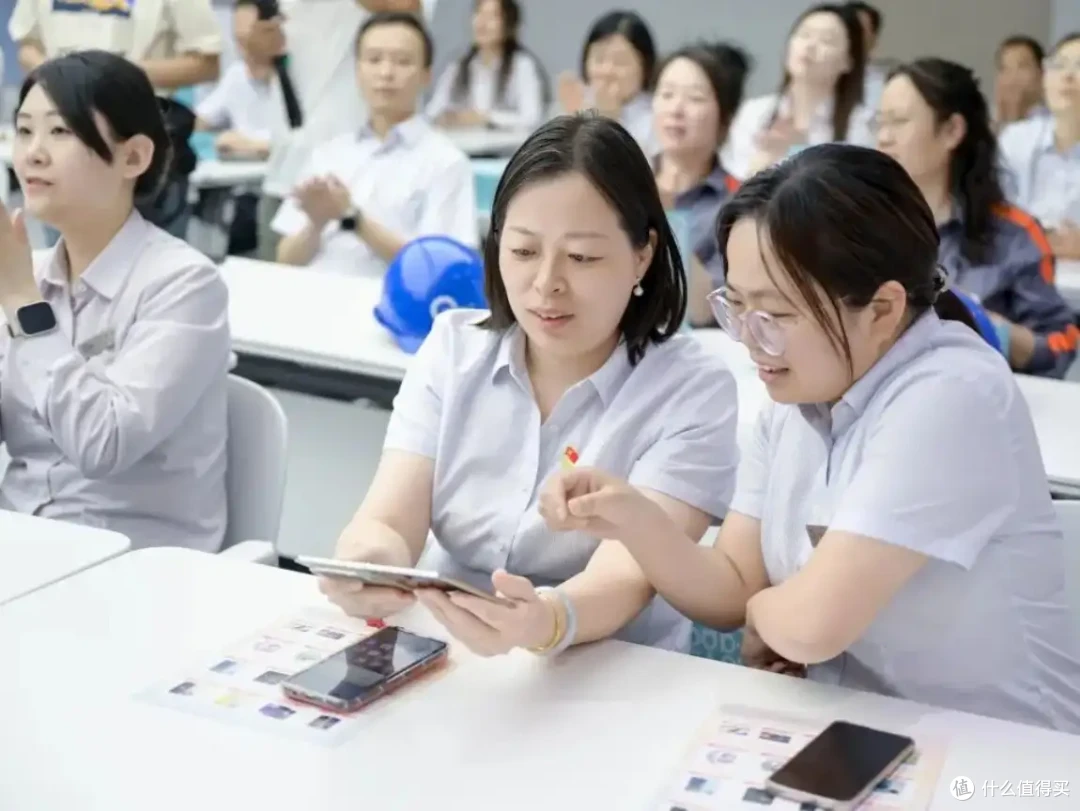 华为产品走进洛阳北玻:一场科技与匠心的深度共鸣