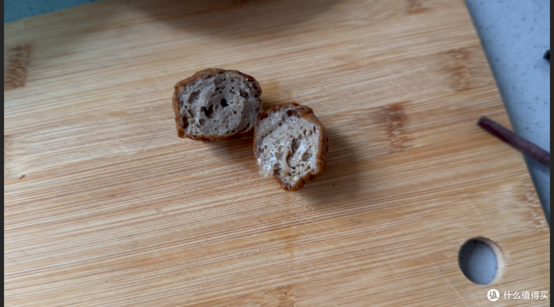 93%肉含量潮汕牛肉丸实测:宣传天花乱坠,减脂期到底能不能吃?