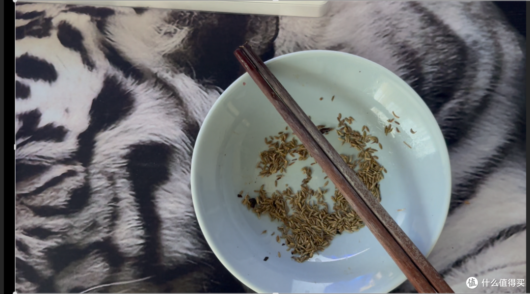 93%肉含量潮汕牛肉丸实测:宣传天花乱坠,减脂期到底能不能吃?