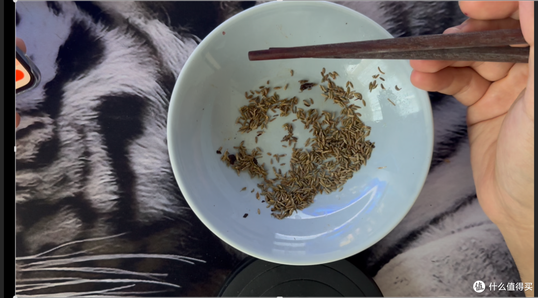 93%肉含量潮汕牛肉丸实测:宣传天花乱坠,减脂期到底能不能吃?