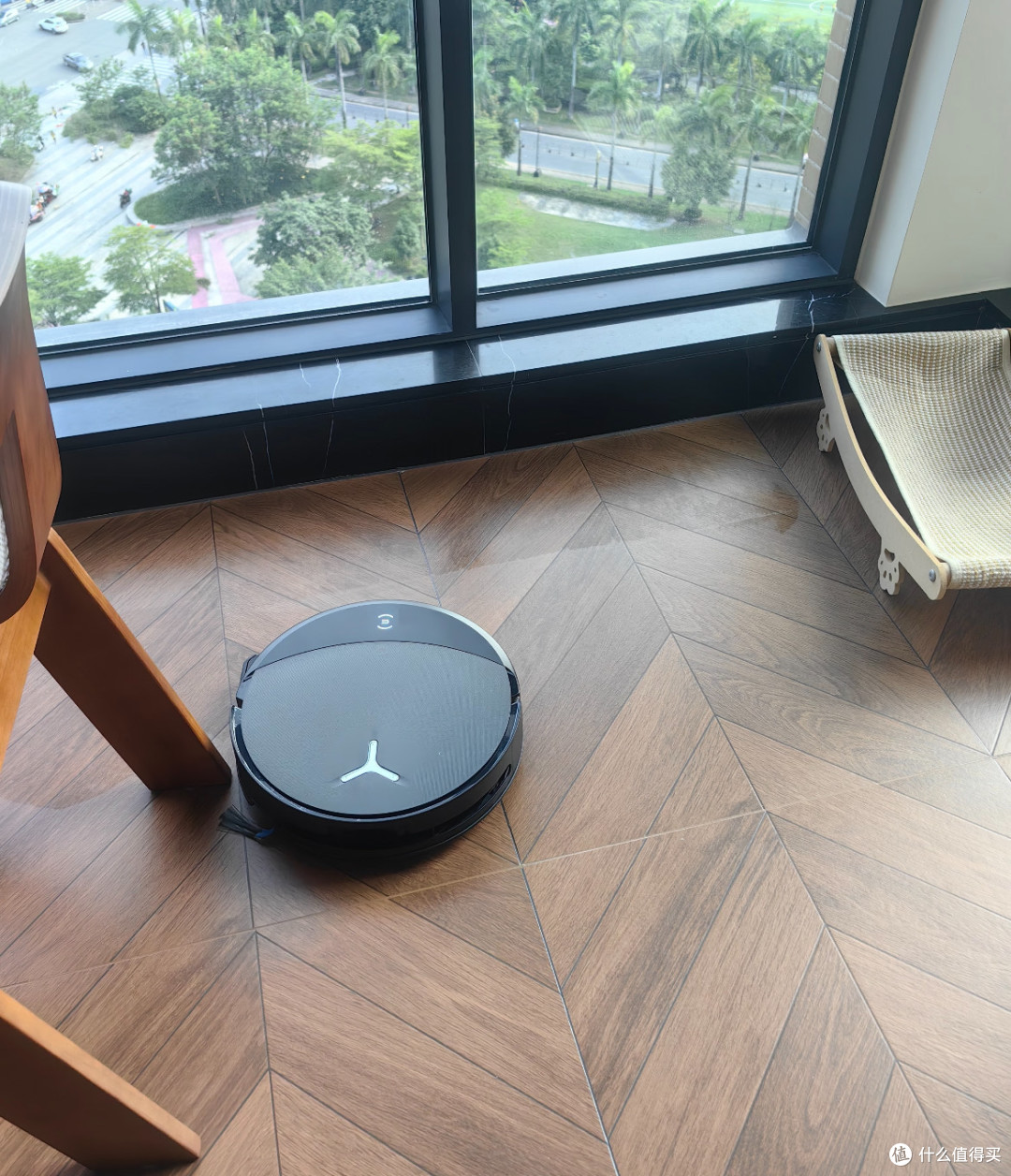夏天的治愈时刻,是下班回家看到科沃斯留下的干净地板