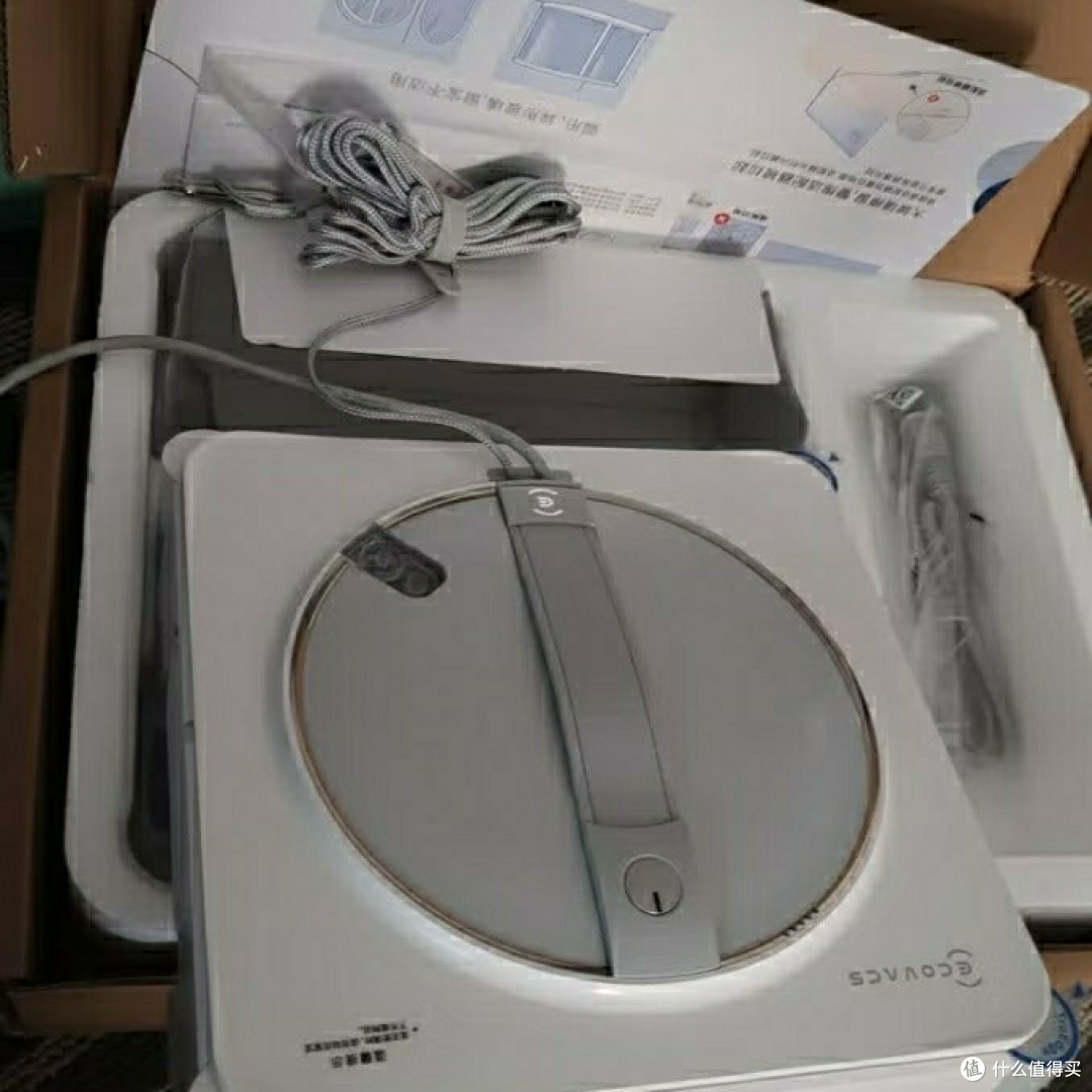 科沃斯擦窗机器人实现玻璃自由