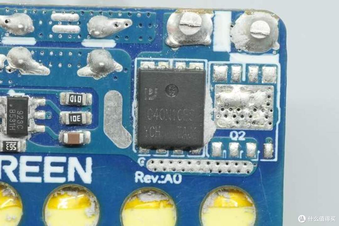 绿联Nexode Air 100W氮化镓快充拆解
