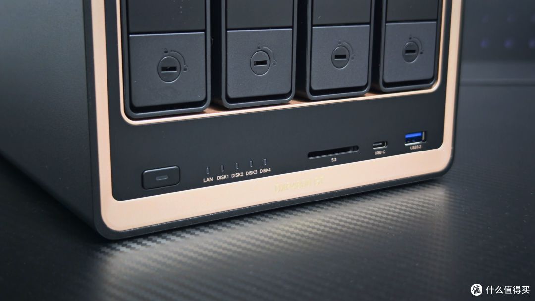 家庭NAS理想答案,绿联DXP4800 GT,承包全家人数字生活