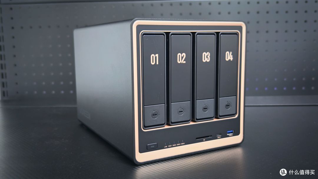 家庭NAS理想答案,绿联DXP4800 GT,承包全家人数字生活