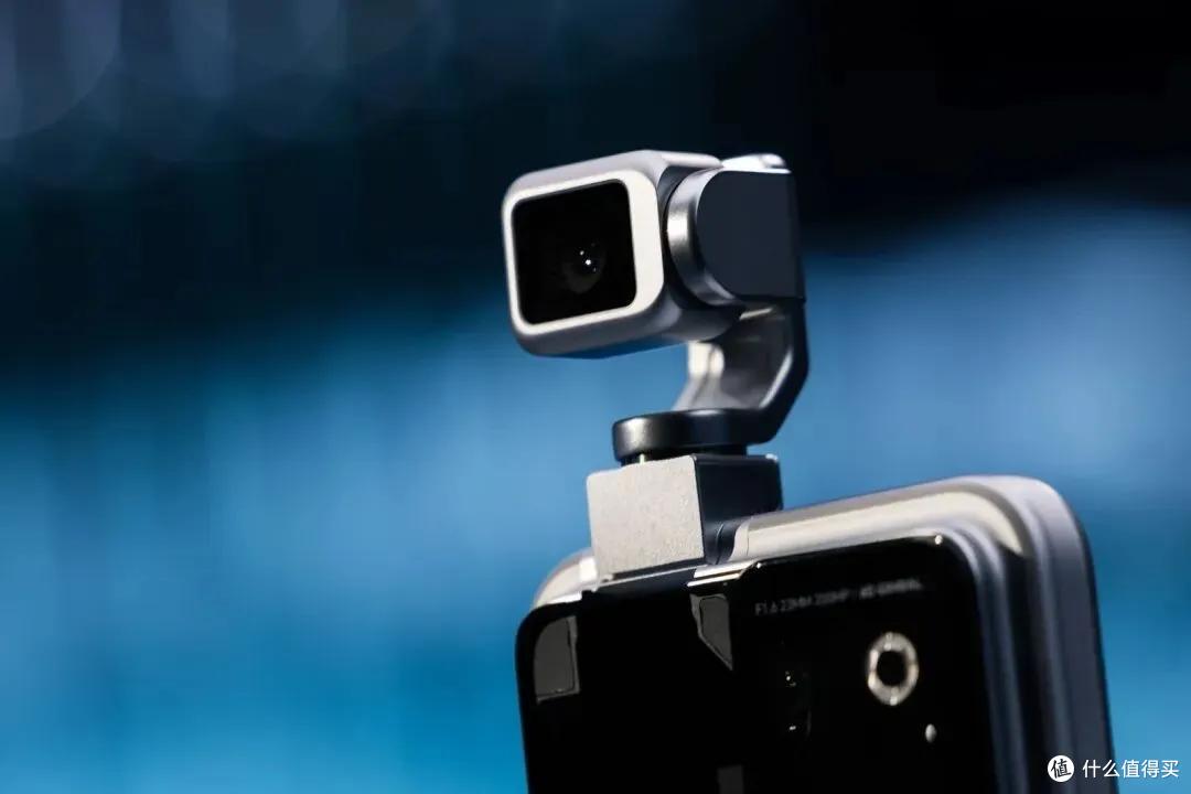 万元买台手机?荣耀Robot Phone首销前夜,谁在等答案谁在等笑话