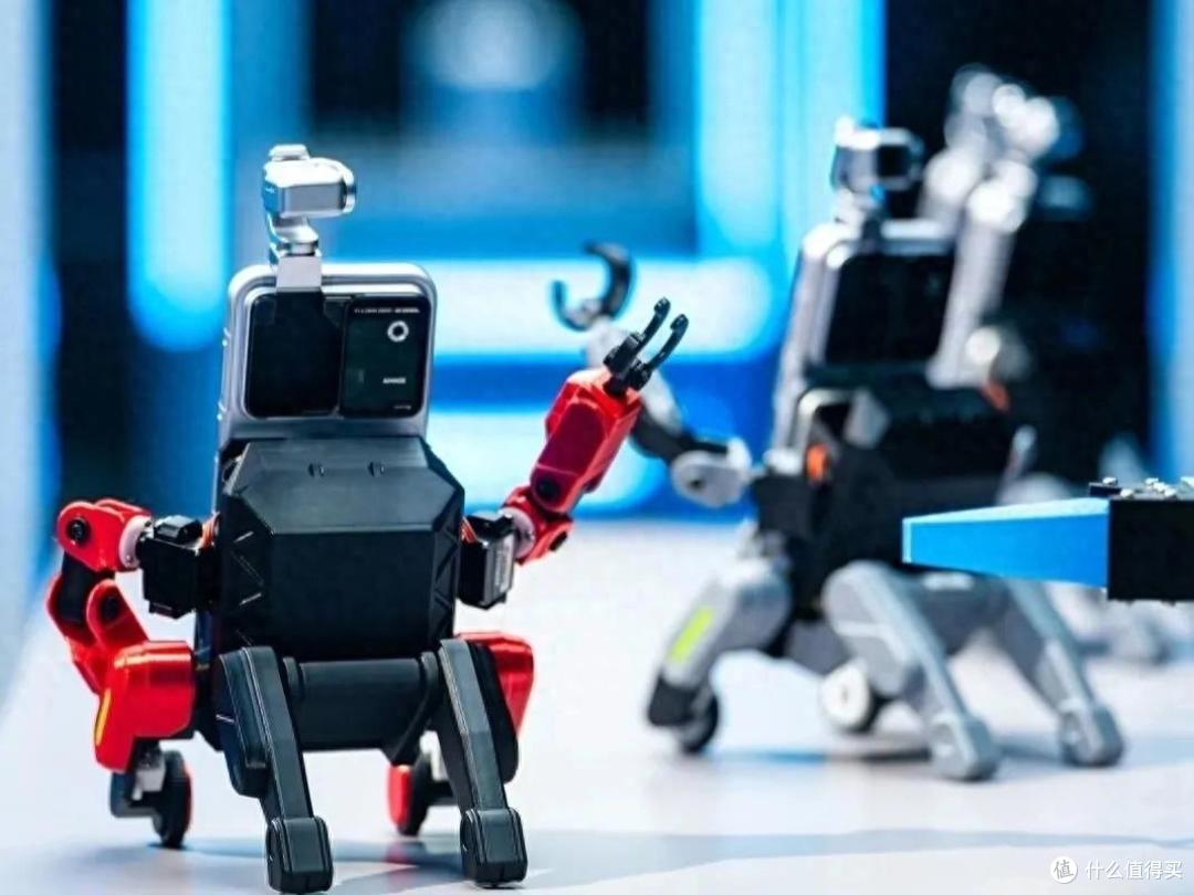 万元买台手机?荣耀Robot Phone首销前夜,谁在等答案谁在等笑话
